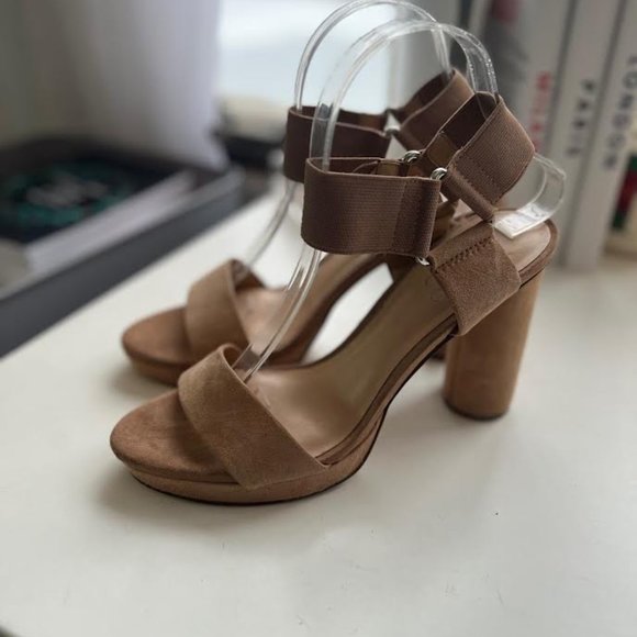 Franco Sarto Women's Napoli Heeled Sandal in Beige Suede - Size 8.5 - Picture 10 of 11